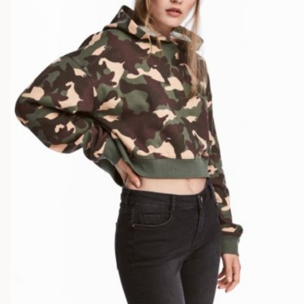 H&M Short Hoodie